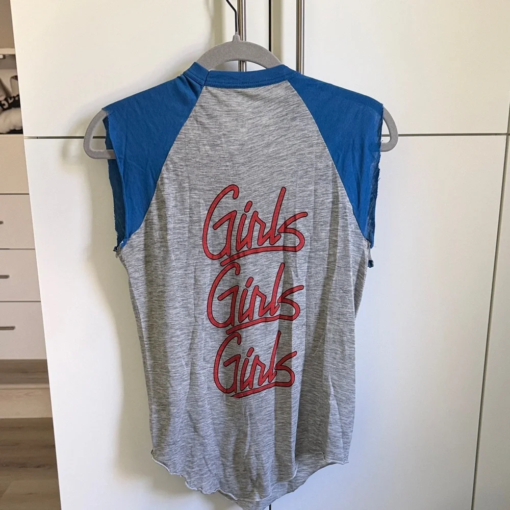 Vintage Motley Crue tank - Picture 2 of 2